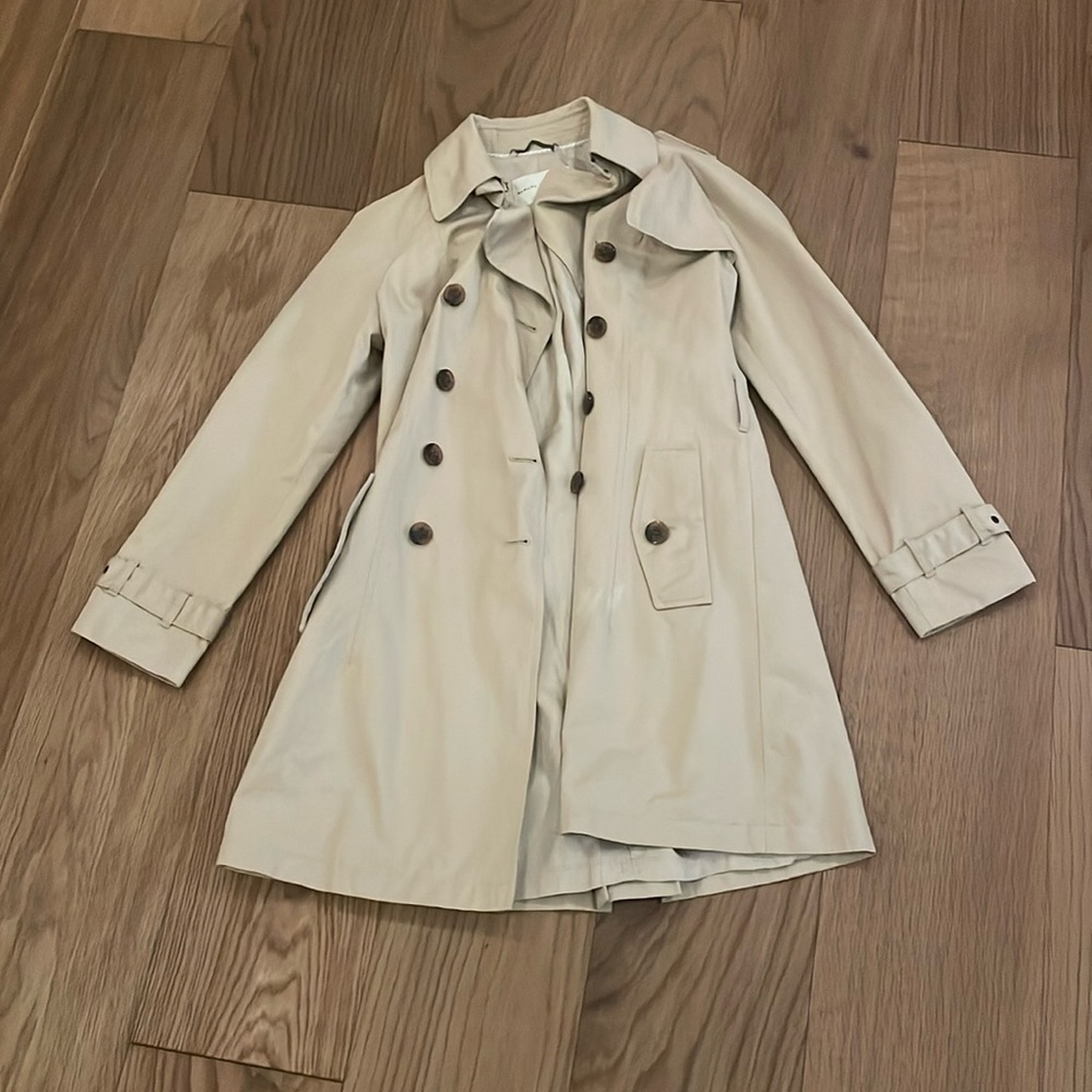 Banana republic beige trench coat/overcoat